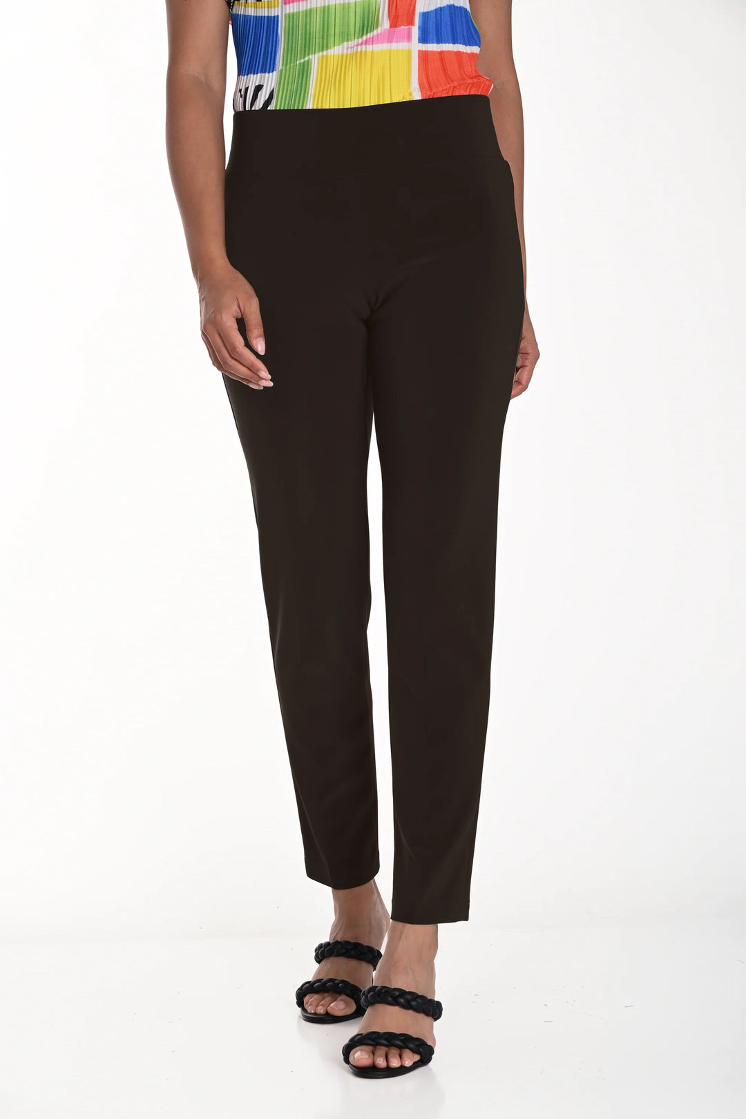 Signature Straight Leg Pant