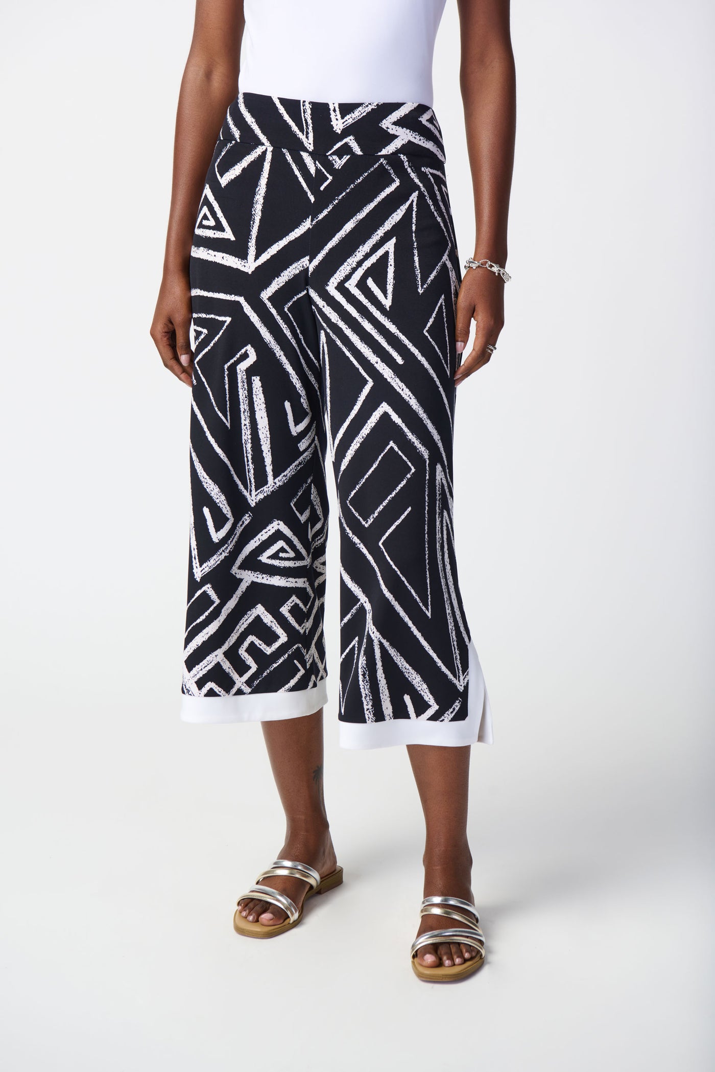 Abstract Print Silky Knit Culotte Pants