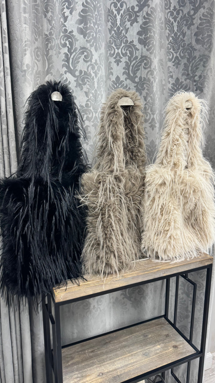 Khloe Fringe Shoulder Bag