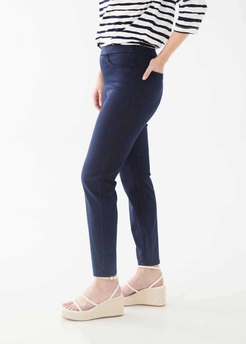 Kennedy Pull-On Jean, Navy