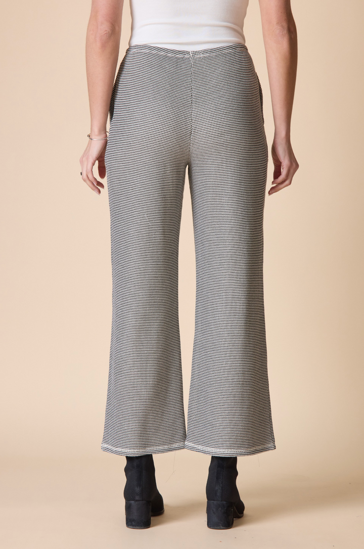 Opposites Attract Crop Pant