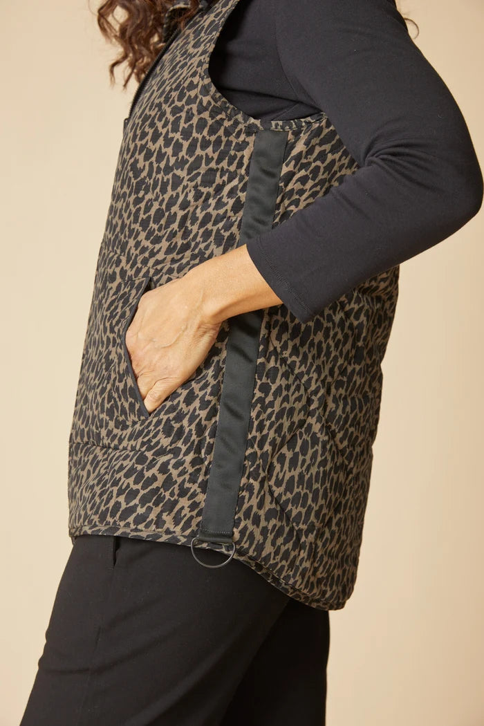 Wildside Reversible Quilt Vest in Black - back view