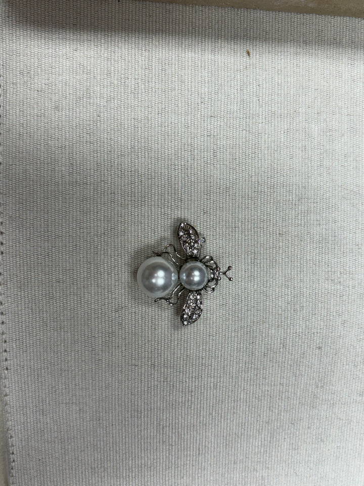 Silver Pearl Bee Shoe Charm