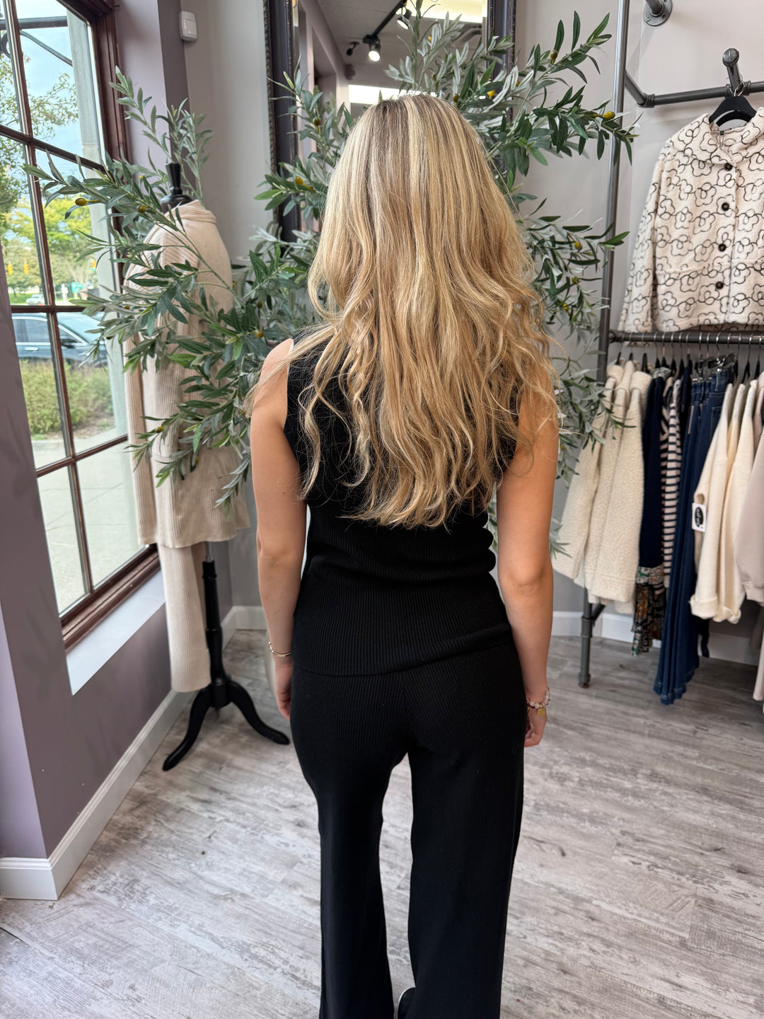 Rumi Ribbed Wide Leg Pant back view in black ribbed knit