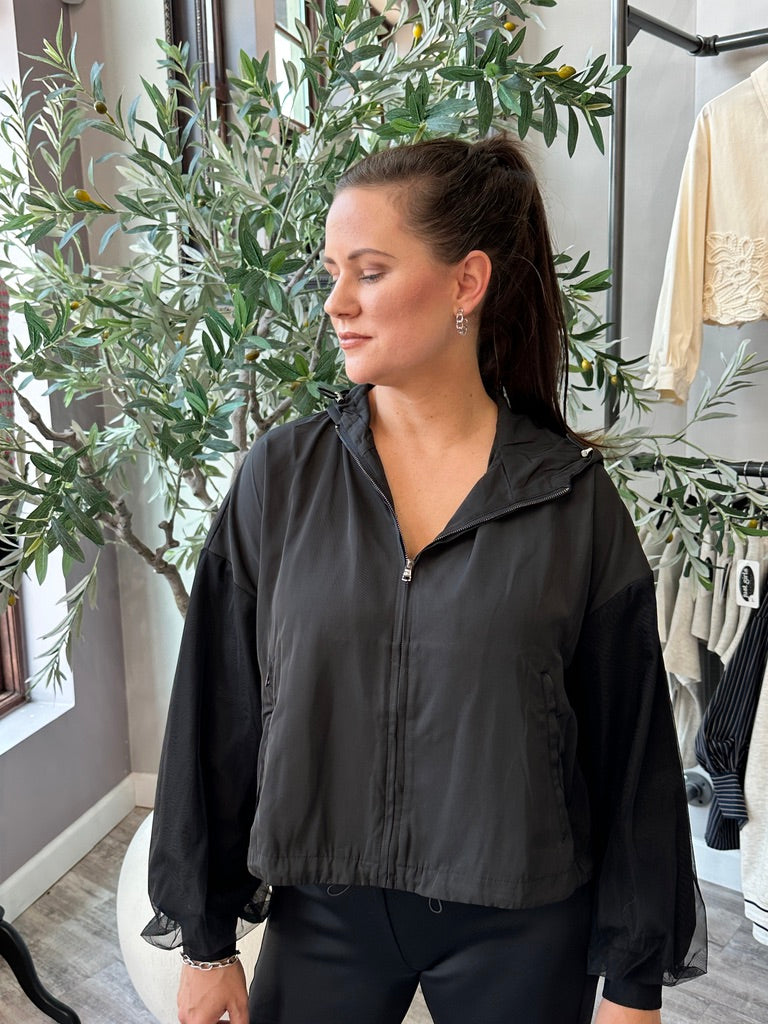 Daybreak Mesh Windbreaker