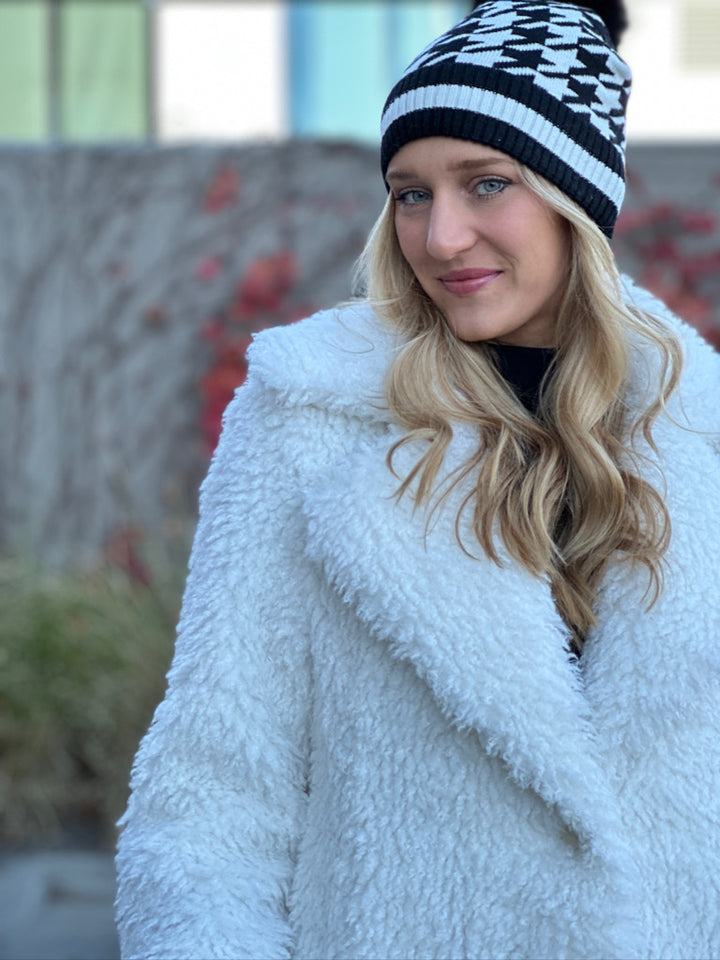 Houndstooth Pom Pom Hat