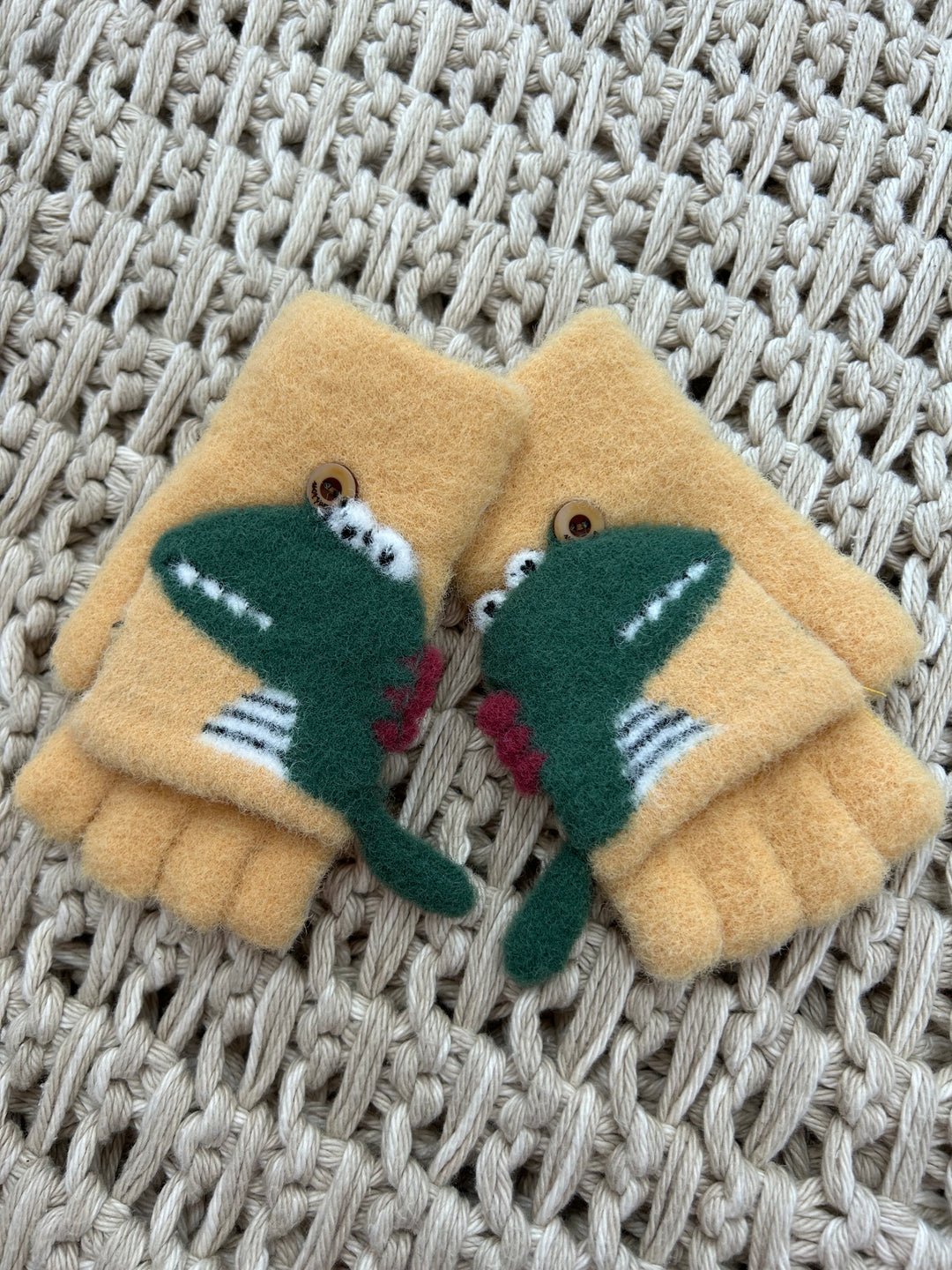 Lyle Crocodile Kids Gloves