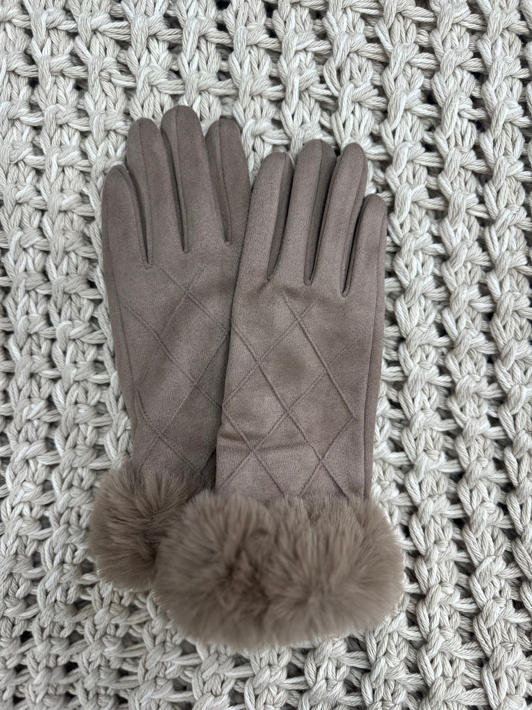 Snowbunny Suede Gloves