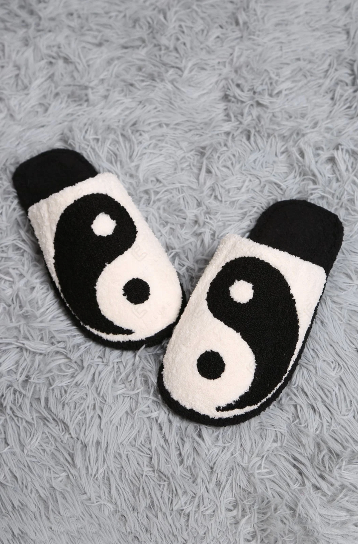 Yin Yang Slippers in Black - Jasmine Trading