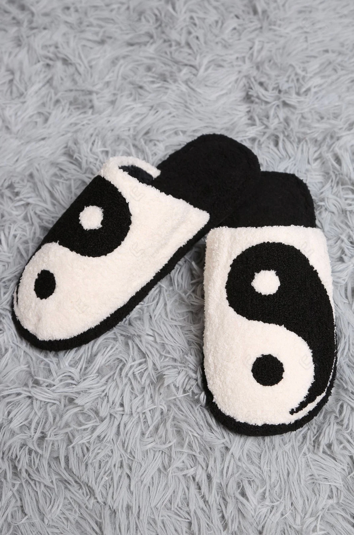 Yin Yang Slippers in Black - Jasmine Trading