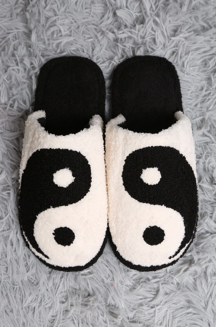 Yin Yang Slippers in Black - Jasmine Trading