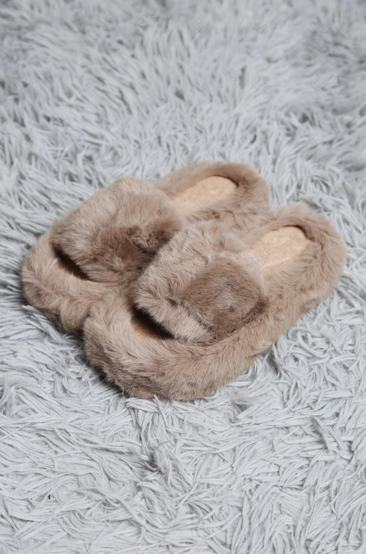 Faux Fur Slippers in Beige - Jasmine Trading