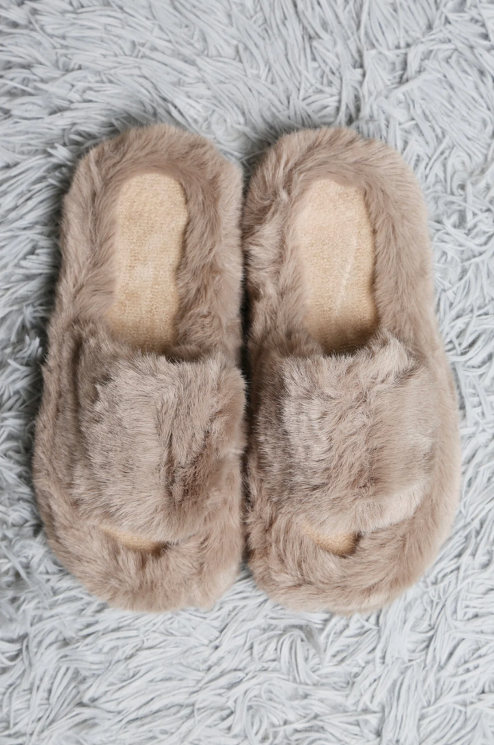 Faux Fur Slippers in Beige - Jasmine Trading