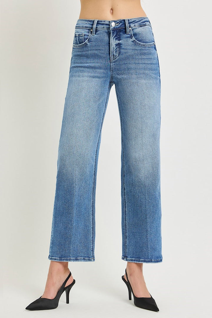 Chelsea Straight Ankle Jean