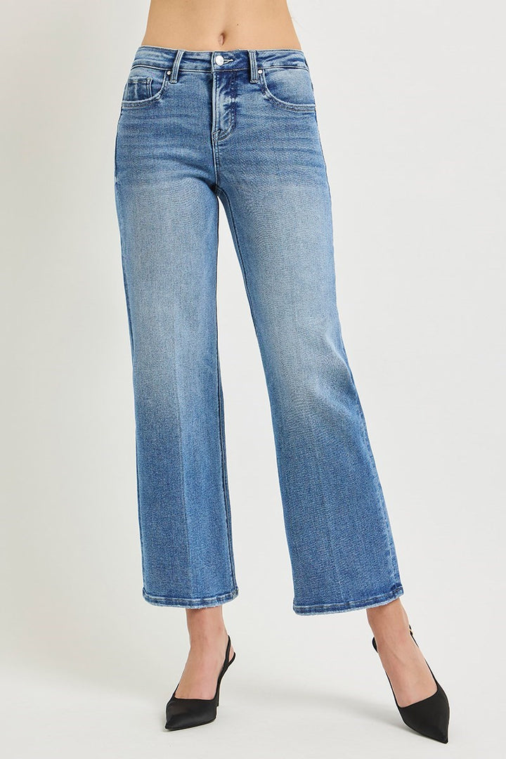 Chelsea Straight Ankle Jean