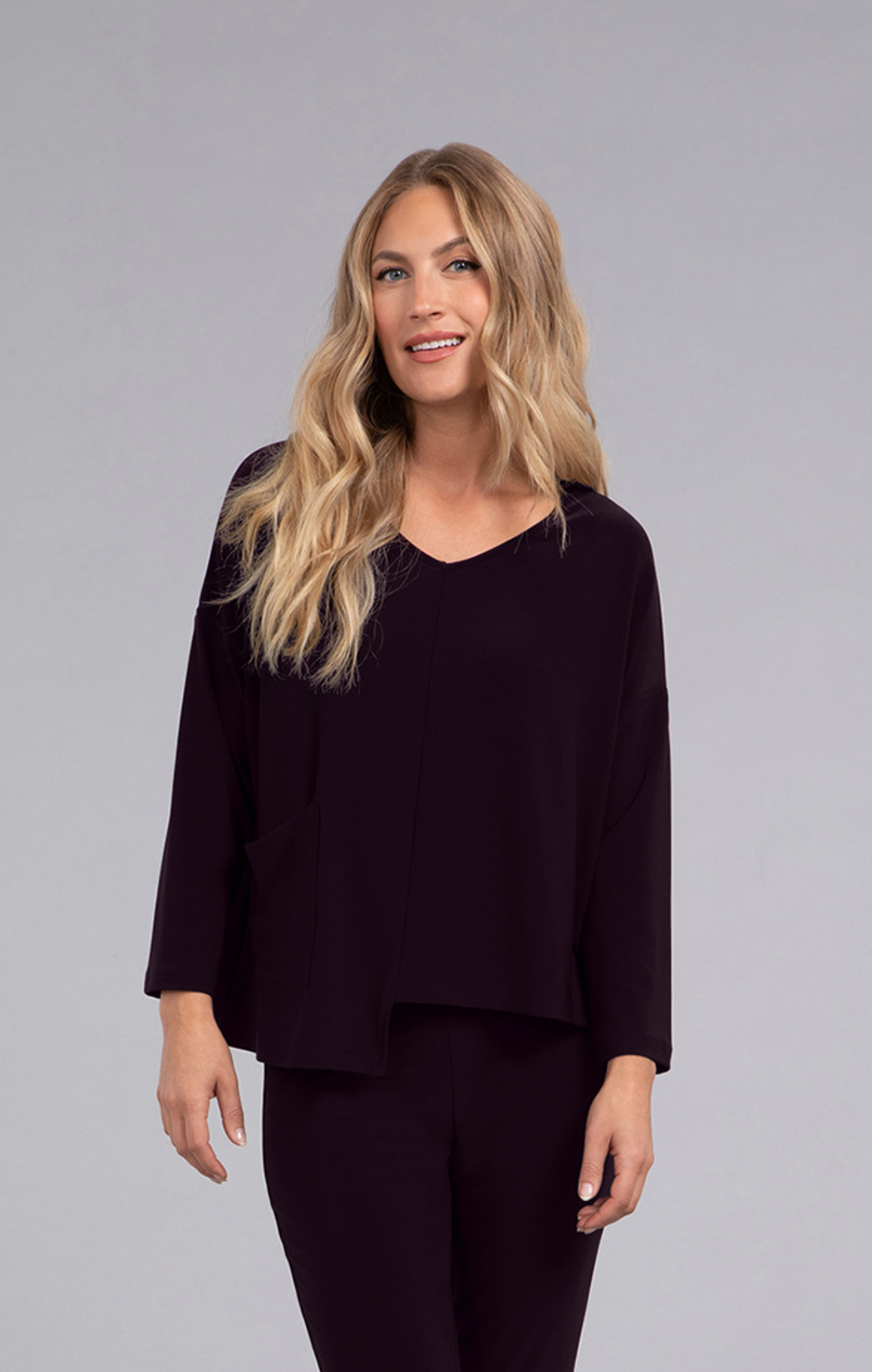 Etch V-Neck Top, Currant