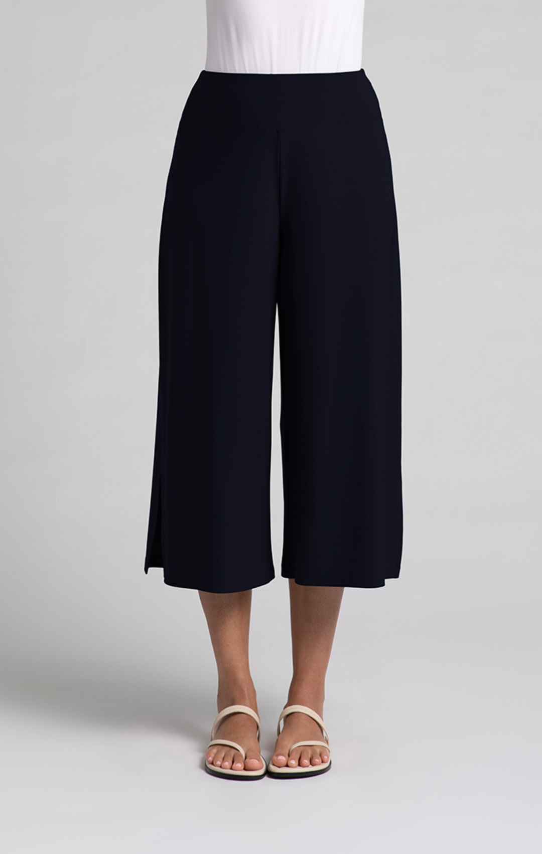 Side Slit Wide Capri, Navy