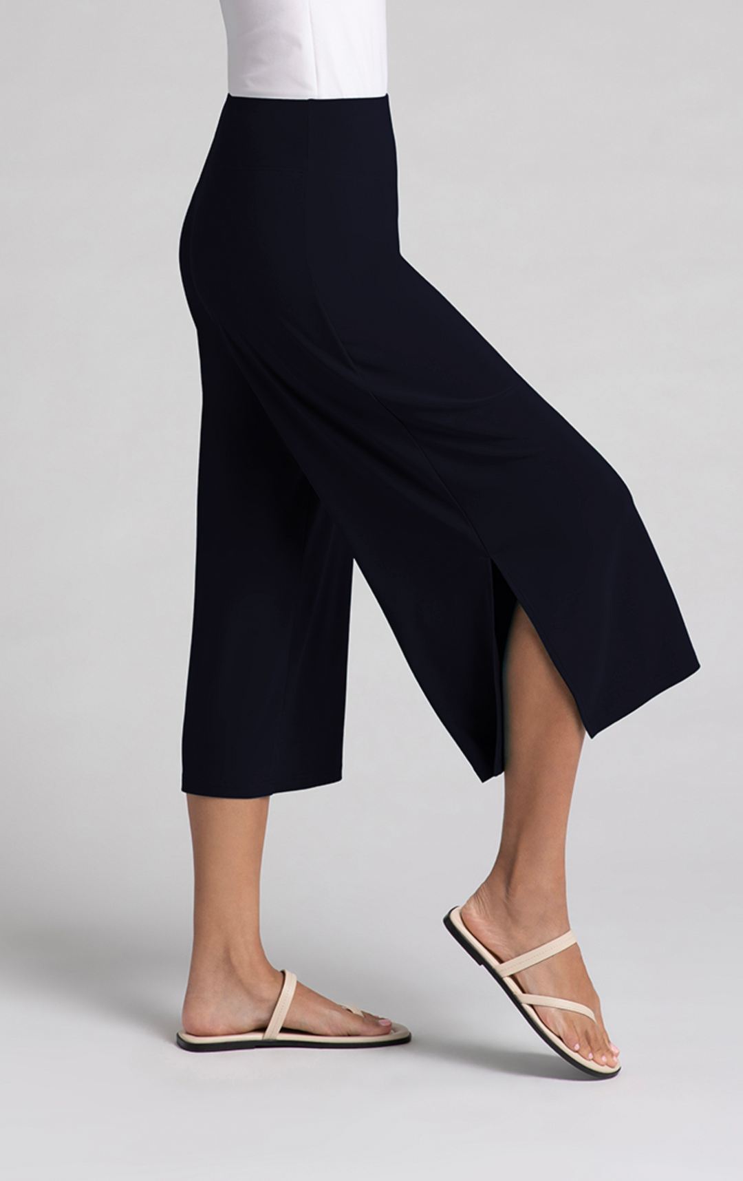 Side Slit Wide Capri, Navy