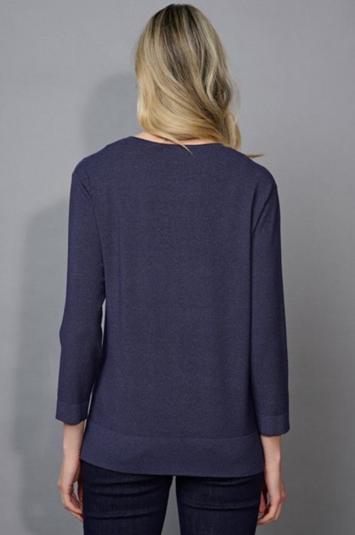 Wave Pattern 3/4 Sleeve Top