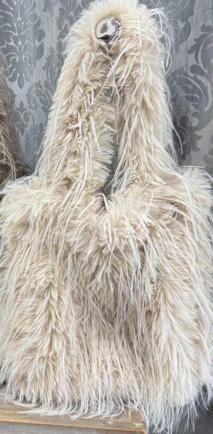 Khloe Fringe Shoulder Bag