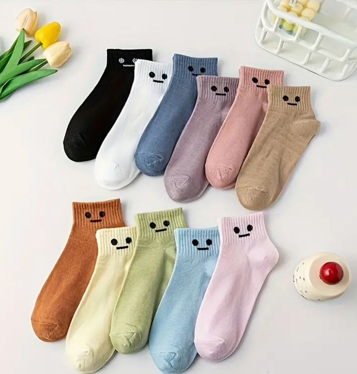 Crew Plain Smile Socks