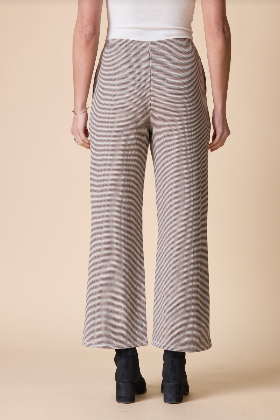 Opposites Attract Crop Pant in Dove — styled detail