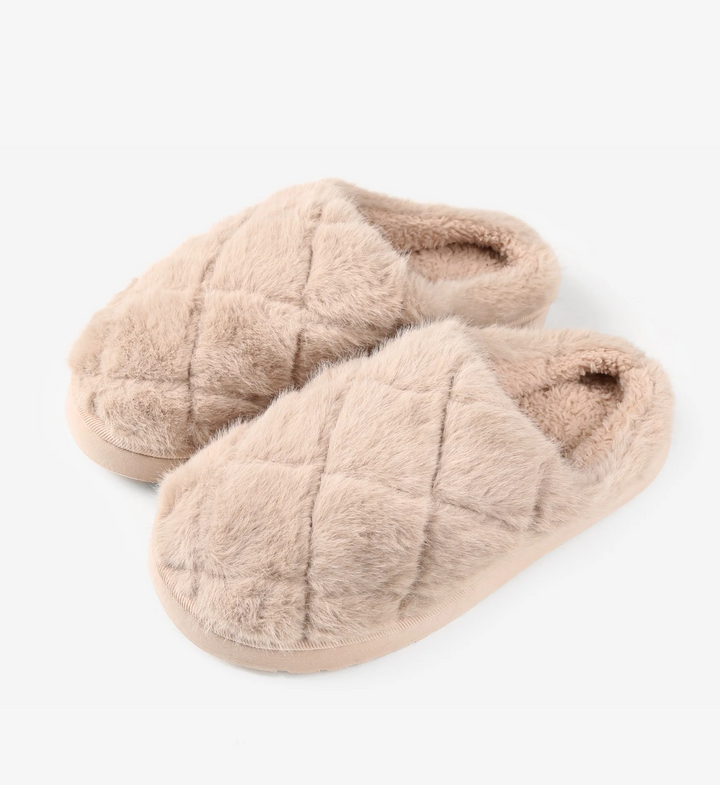 Quilted Faux Fur Clog Slipper