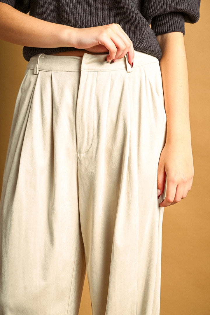 Sonoma Suede Pleated Pants in ash beige, close-up of pleated waist